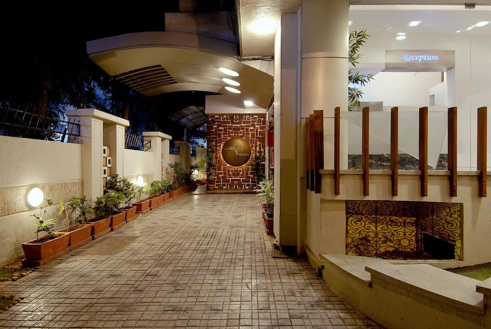 Hotel Planet Residency Bombay Extérieur photo