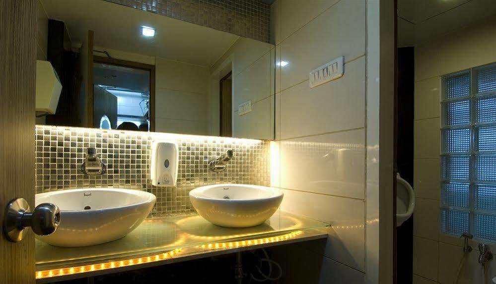 Hotel Planet Residency Bombay Extérieur photo