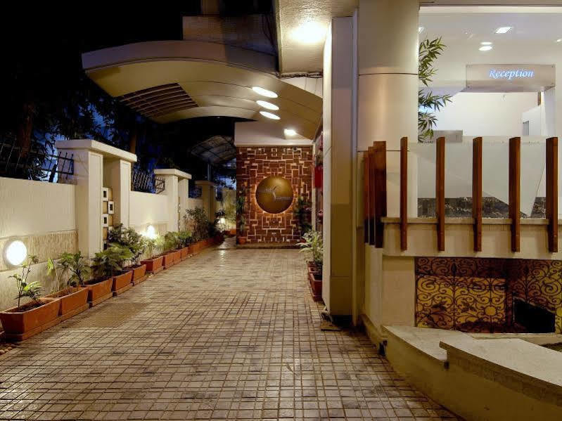 Hotel Planet Residency Bombay Extérieur photo